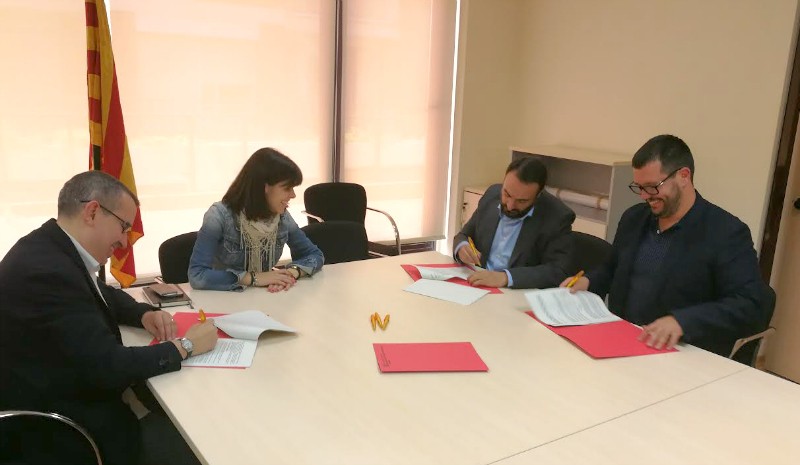 Joventut signa un conveni de suport al Projecte Colònies i Educació