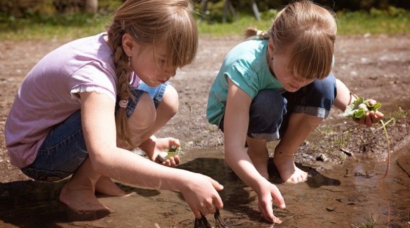 Les famílies poden sol·licitar un ajut per a colònies, campaments i casals d'estiu